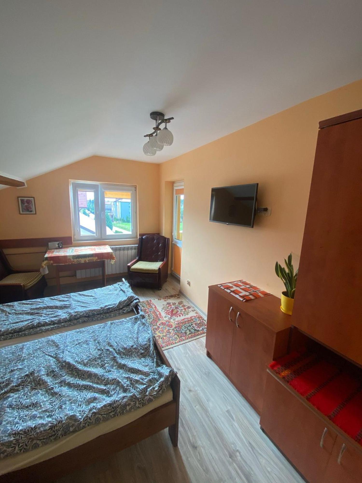 U Eli Homestay *